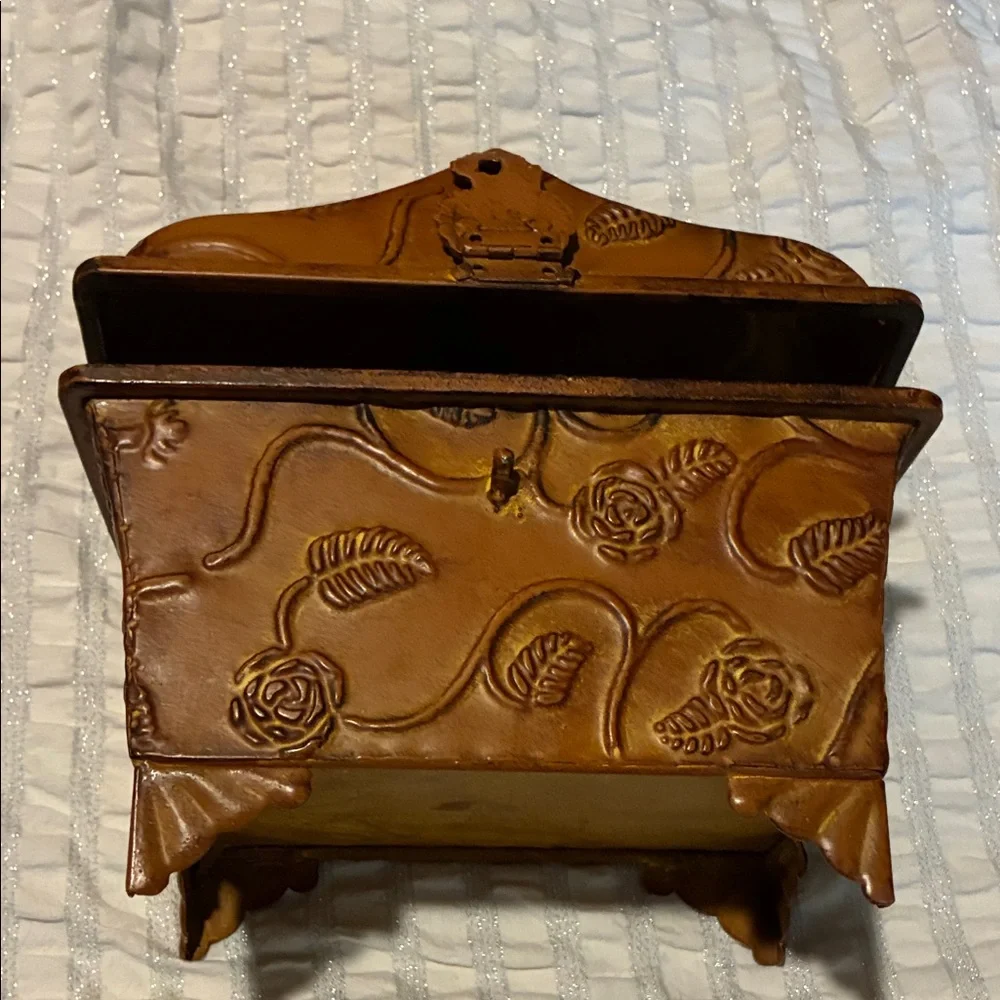 Vintage Look Brown Decorative Box